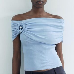NWT, SIZE SMALL, ZARA OFF THE SHOULDER METAL RING KNIT TOP